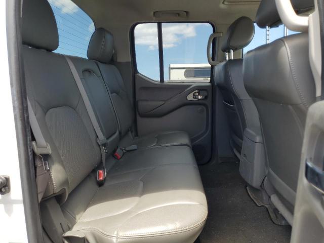 Nissan Frontier Crew Cab Le Image 10