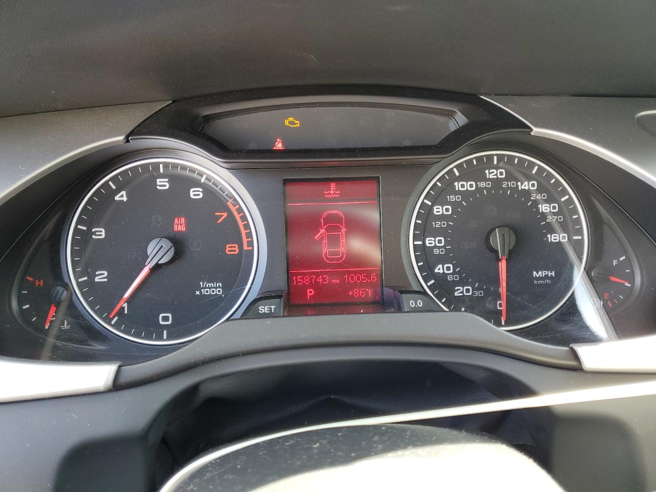 Audi A4 Premium Image 6