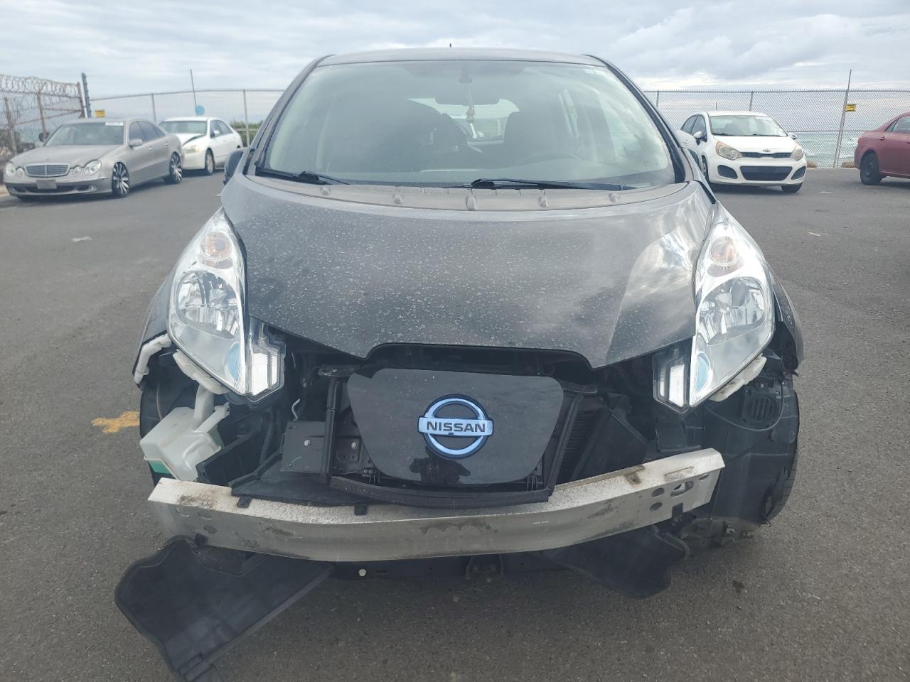 Nissan LEAF S Image 3