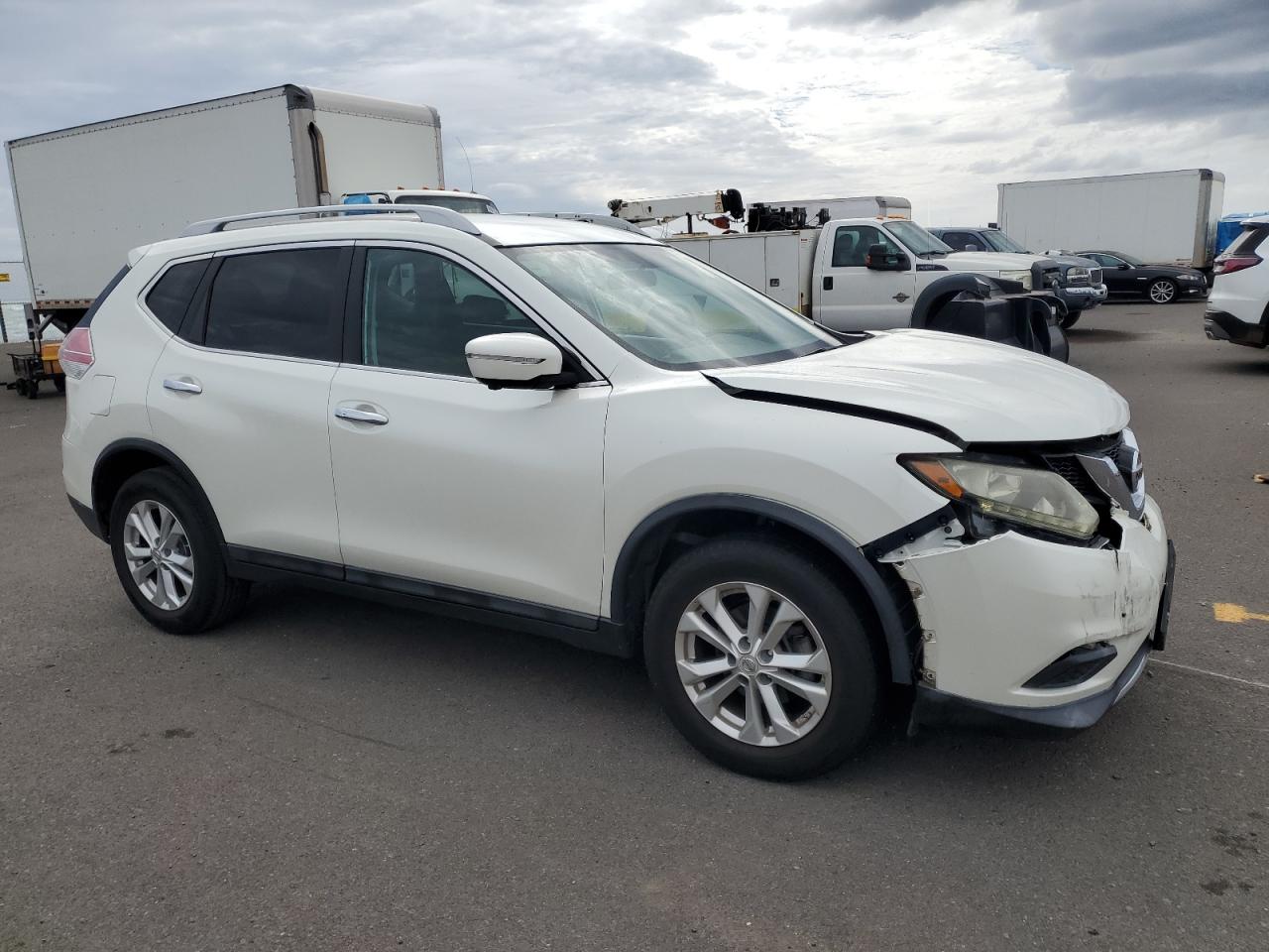 Nissan Rogue S Image 5