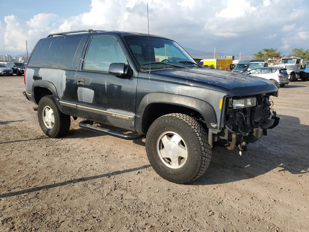 Chevrolet Tahoe K1500 Image 3