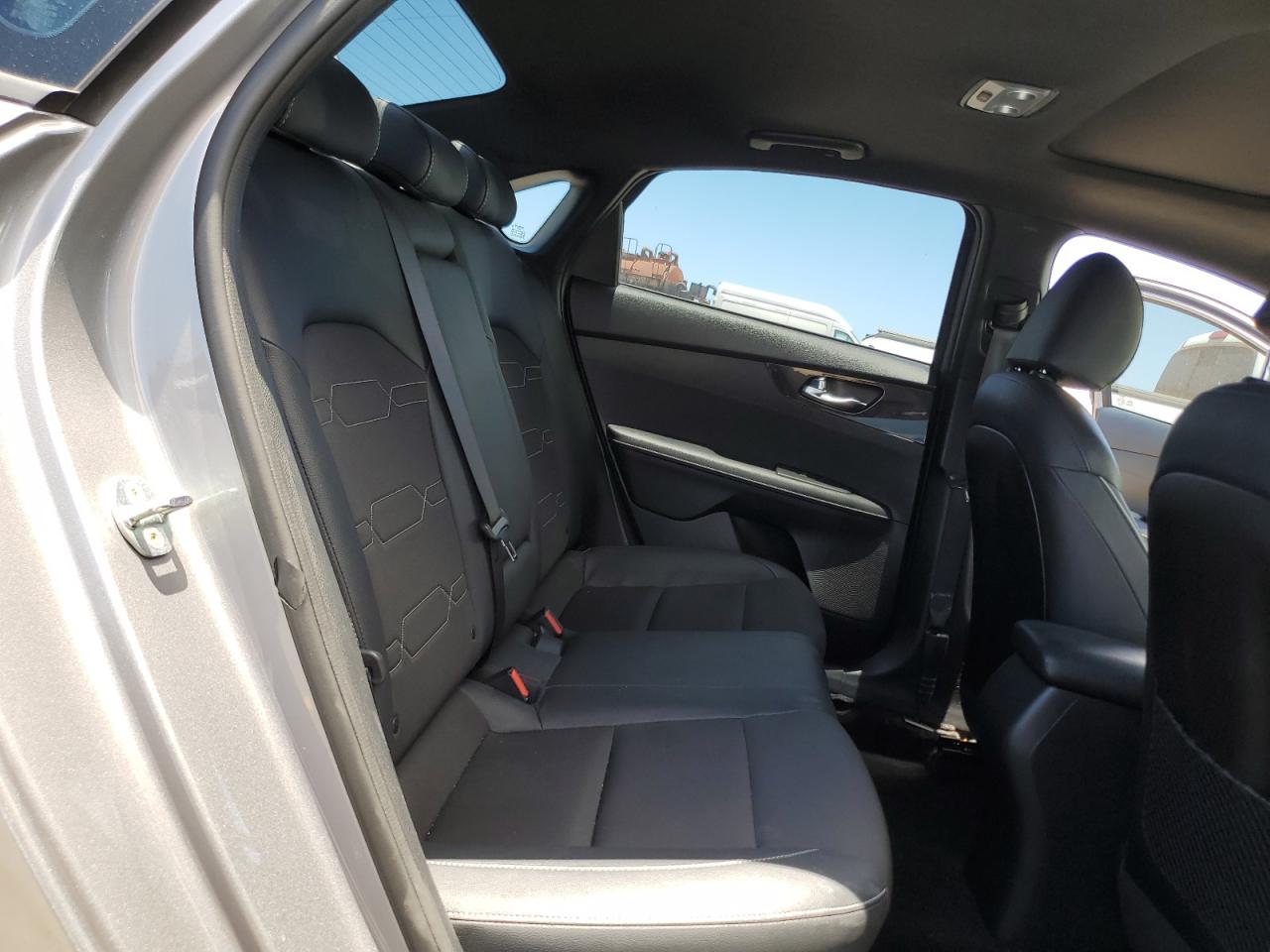 Kia Forte Gt Line Image 4