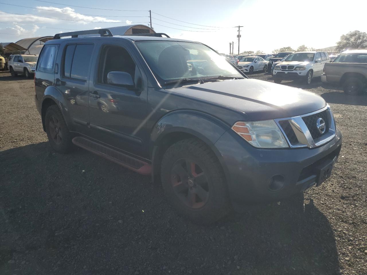 Nissan Pathfinder S Image 11