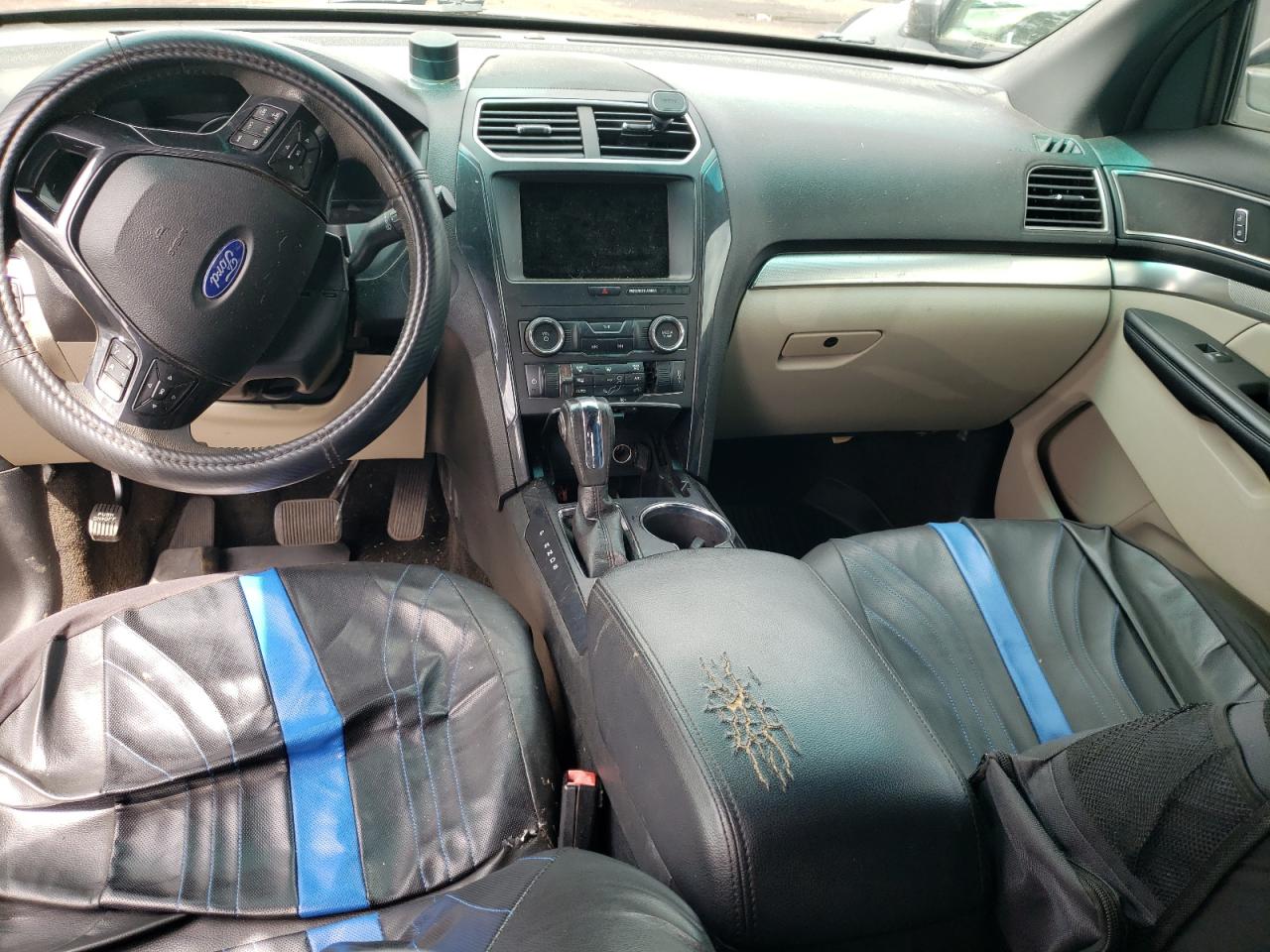 Ford Explorer Xlt Image 2