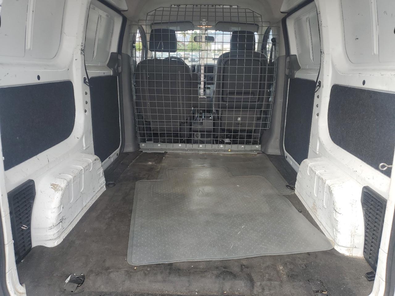 Nissan Nv 2.5s Image 7
