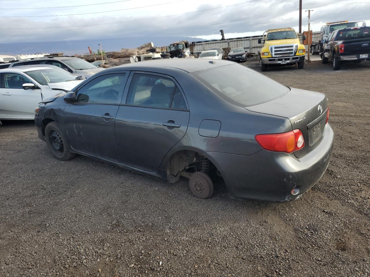 Toyota Corolla Base Image 3