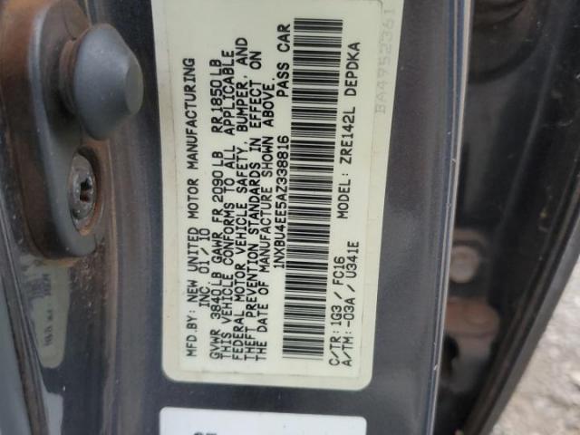 Toyota Corolla Base Image 9