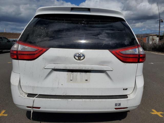 Toyota Sienna Le Image 12