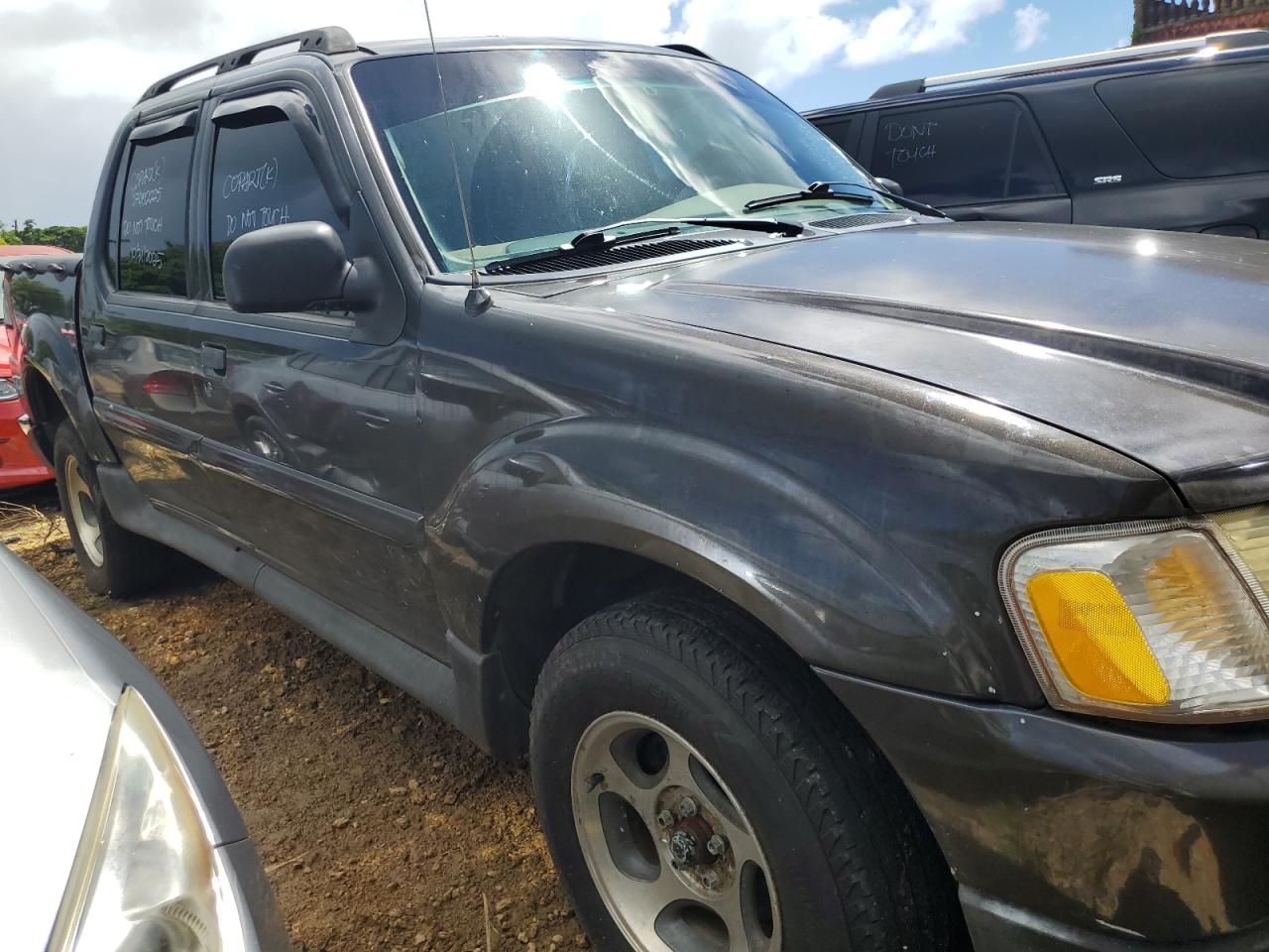 Ford Explorer Image 3