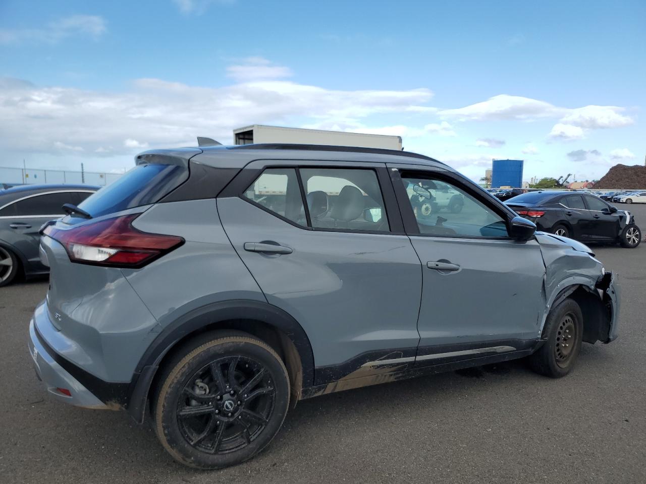 Nissan Kicks Sr Image 2