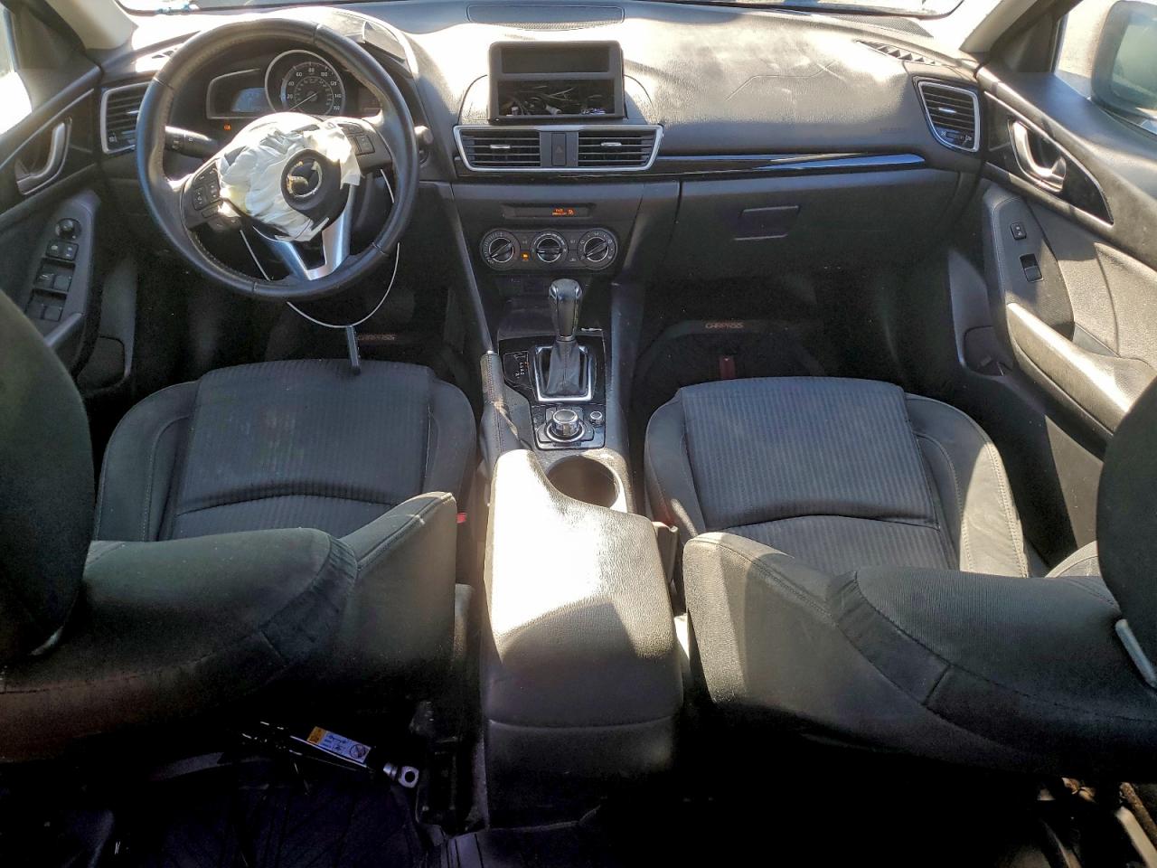 Mazda 3 Touring Image 5