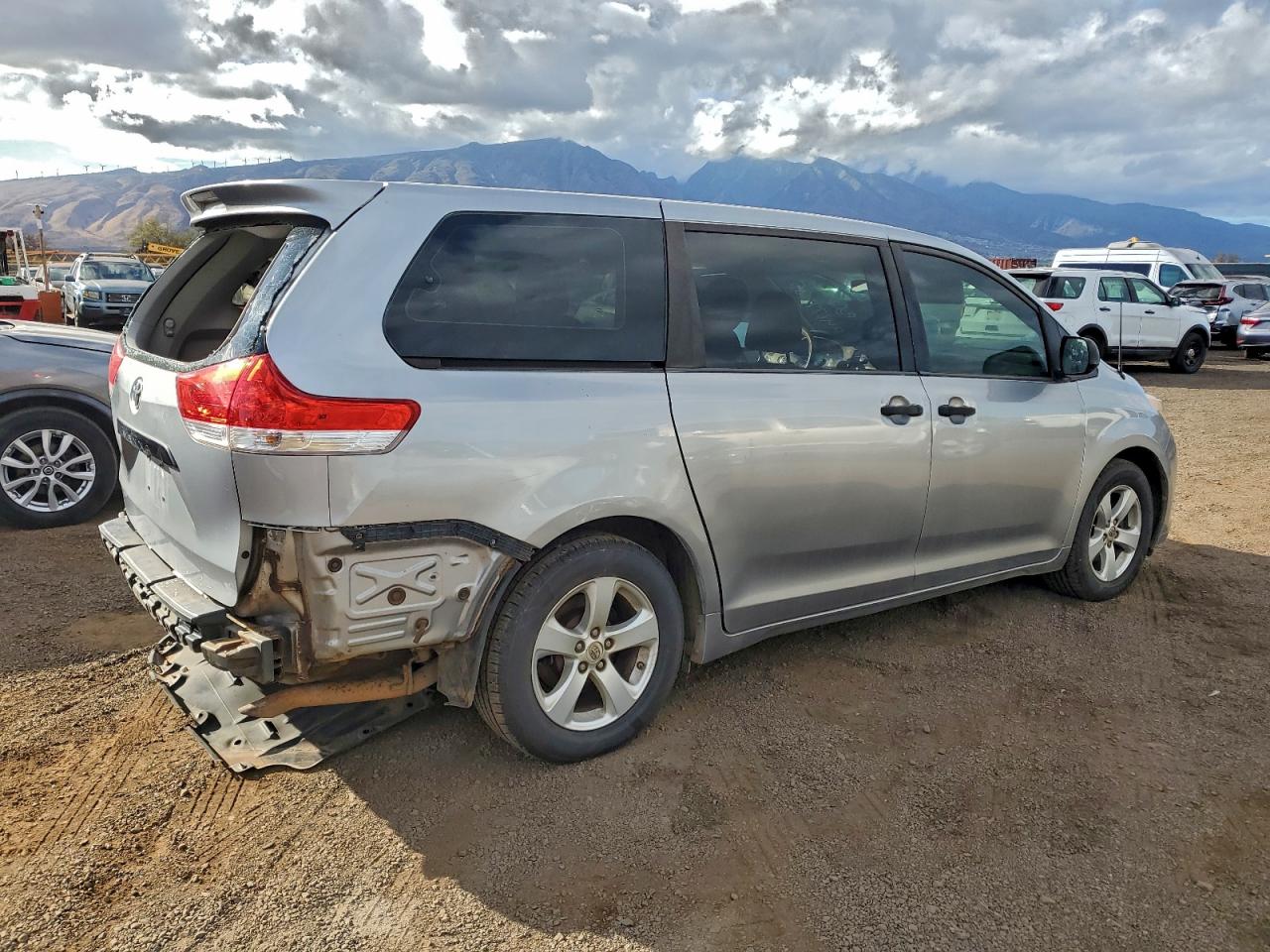Toyota Sienna Image 14