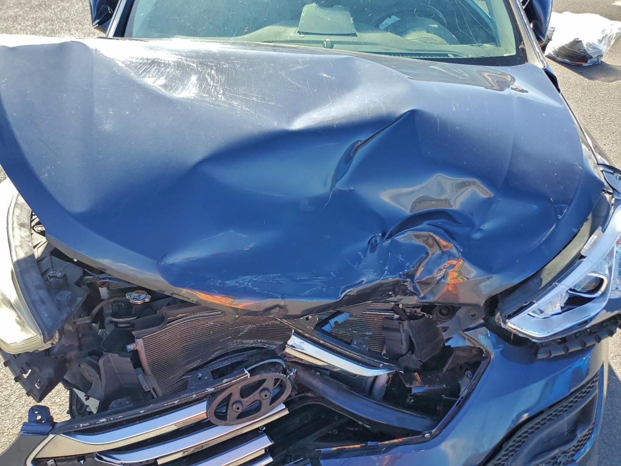 Hyundai SANTA FE Image 9