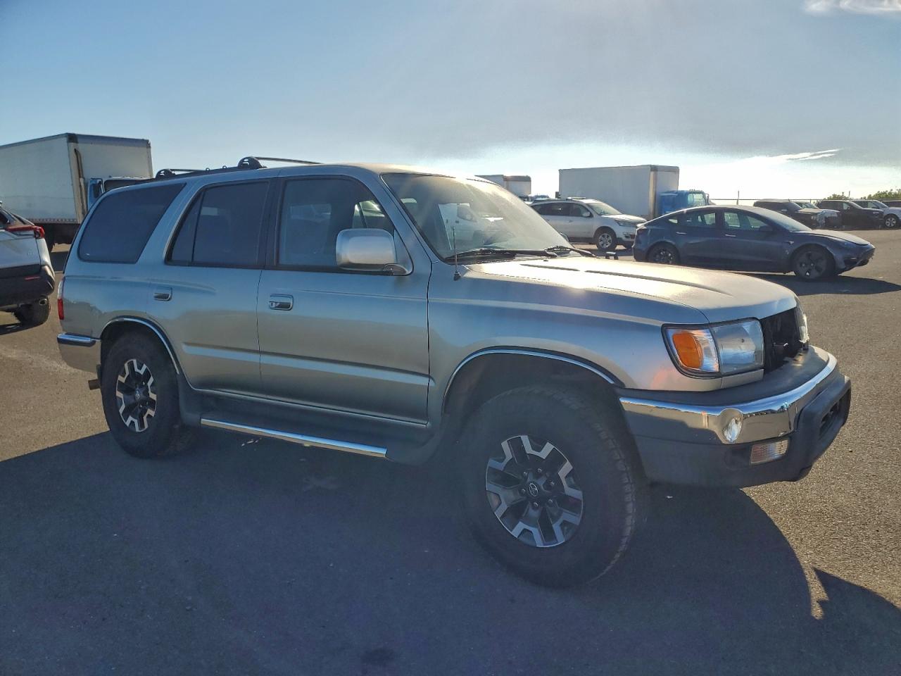 Toyota 4Runner Sr5 Image 4