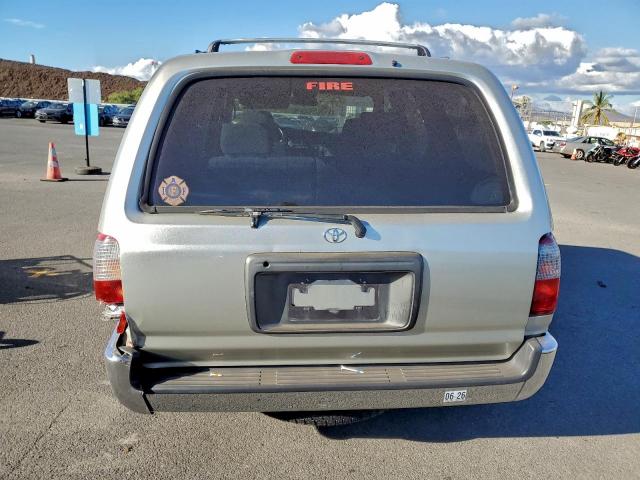 Toyota 4Runner Sr5 Image 10