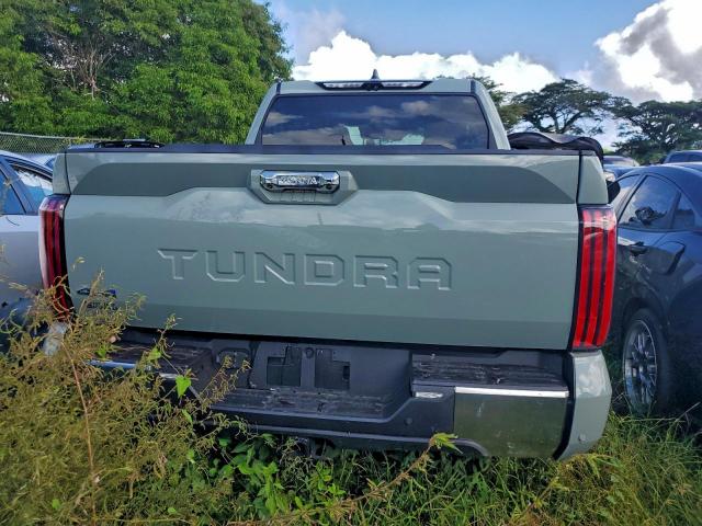 Toyota Tundra Crewmax Limited Image 7