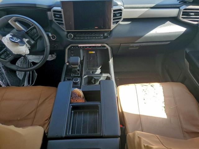 Toyota Tundra Crewmax Limited Image 13