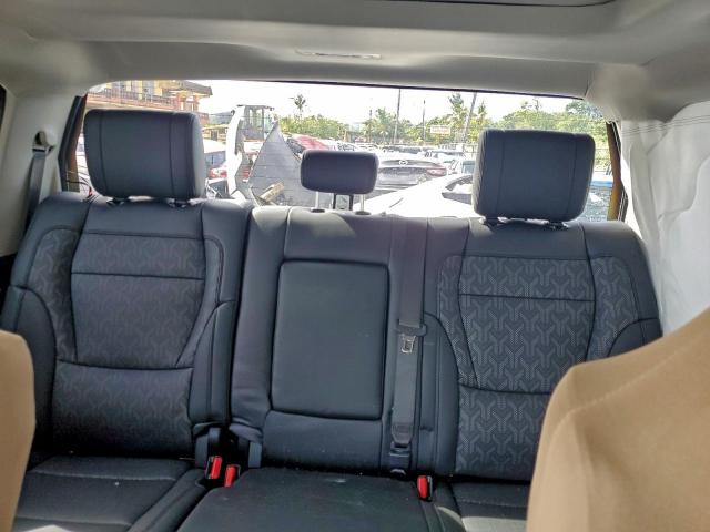 Toyota Tundra Crewmax Limited Image 3