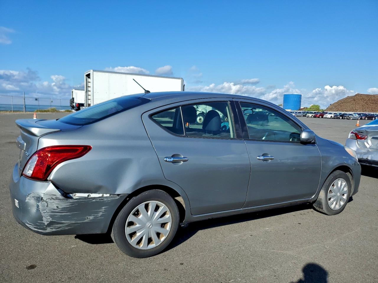 Nissan Versa S Image 3