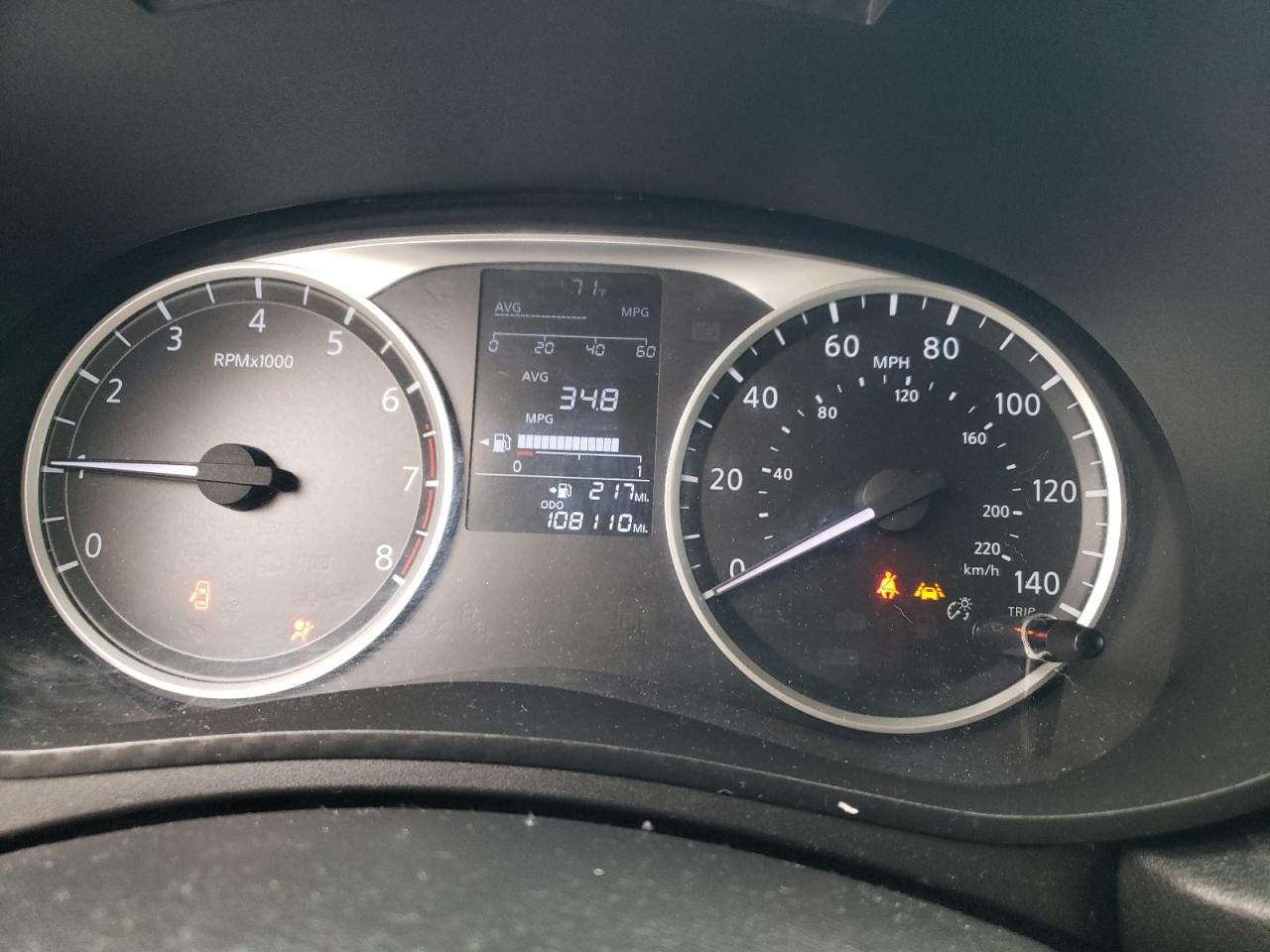 Nissan Versa S Image 11