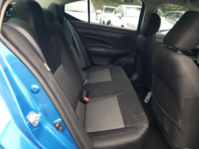 Nissan Versa S Image 6