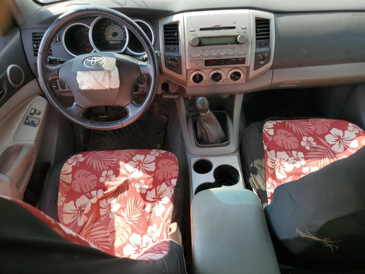 Toyota Tacoma Access Cab Image 6