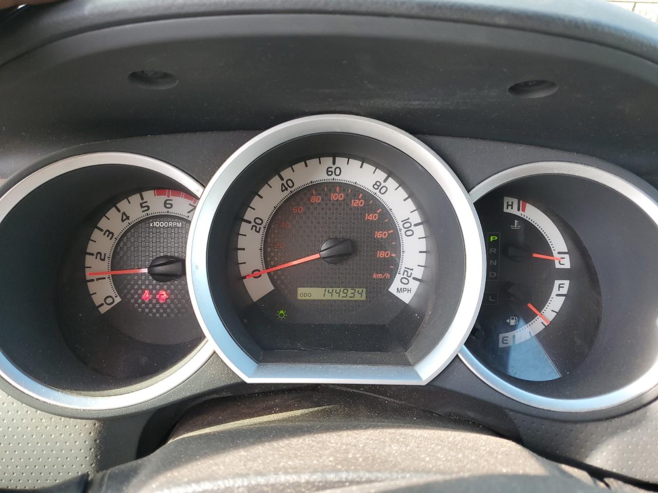 Toyota Tacoma Image 10