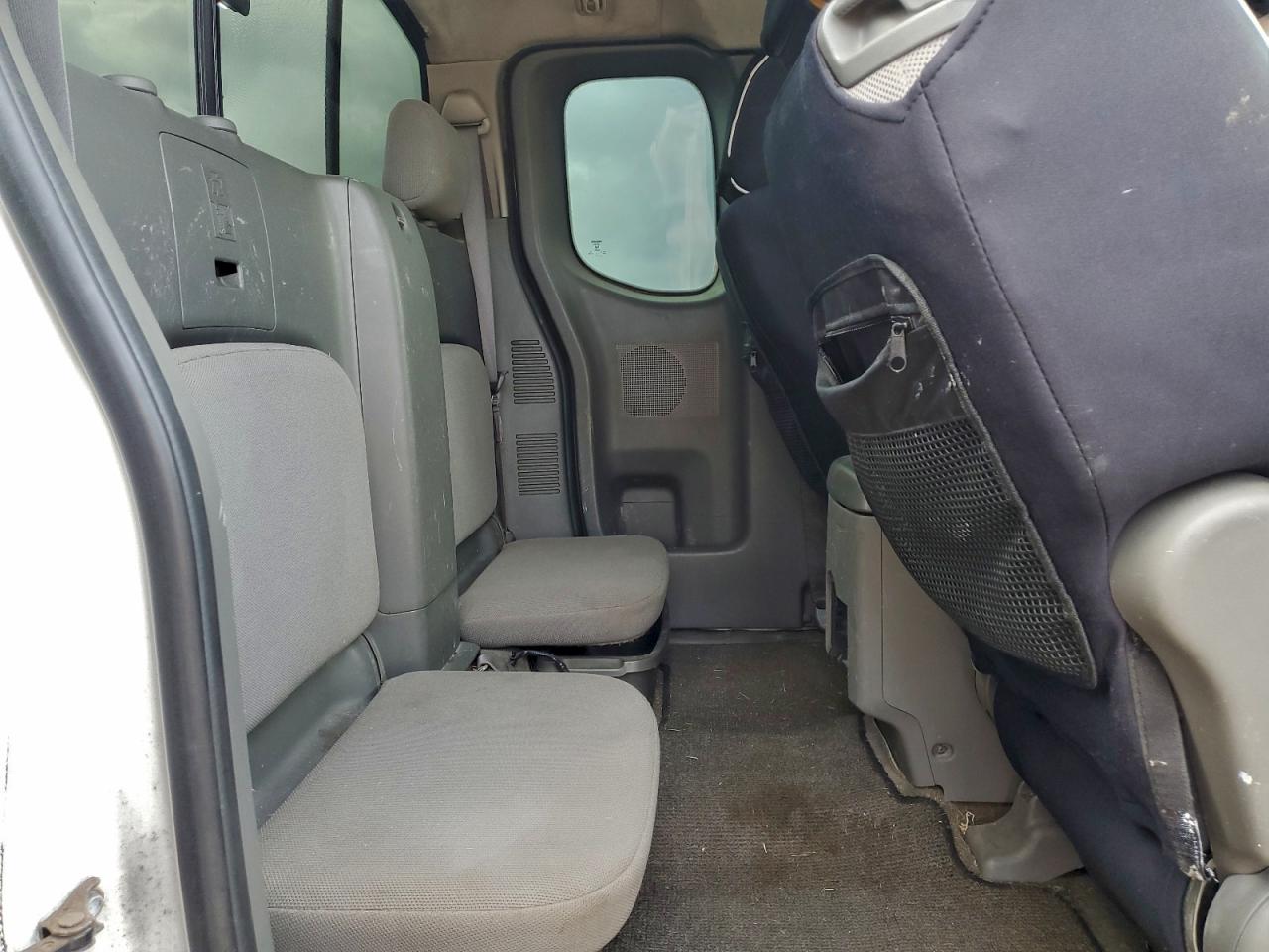 Nissan Frontier King Cab Xe Image 12