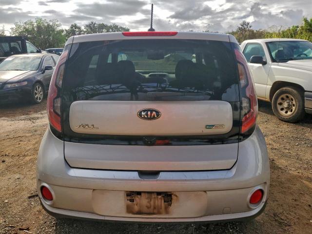 Kia Soul Image 3