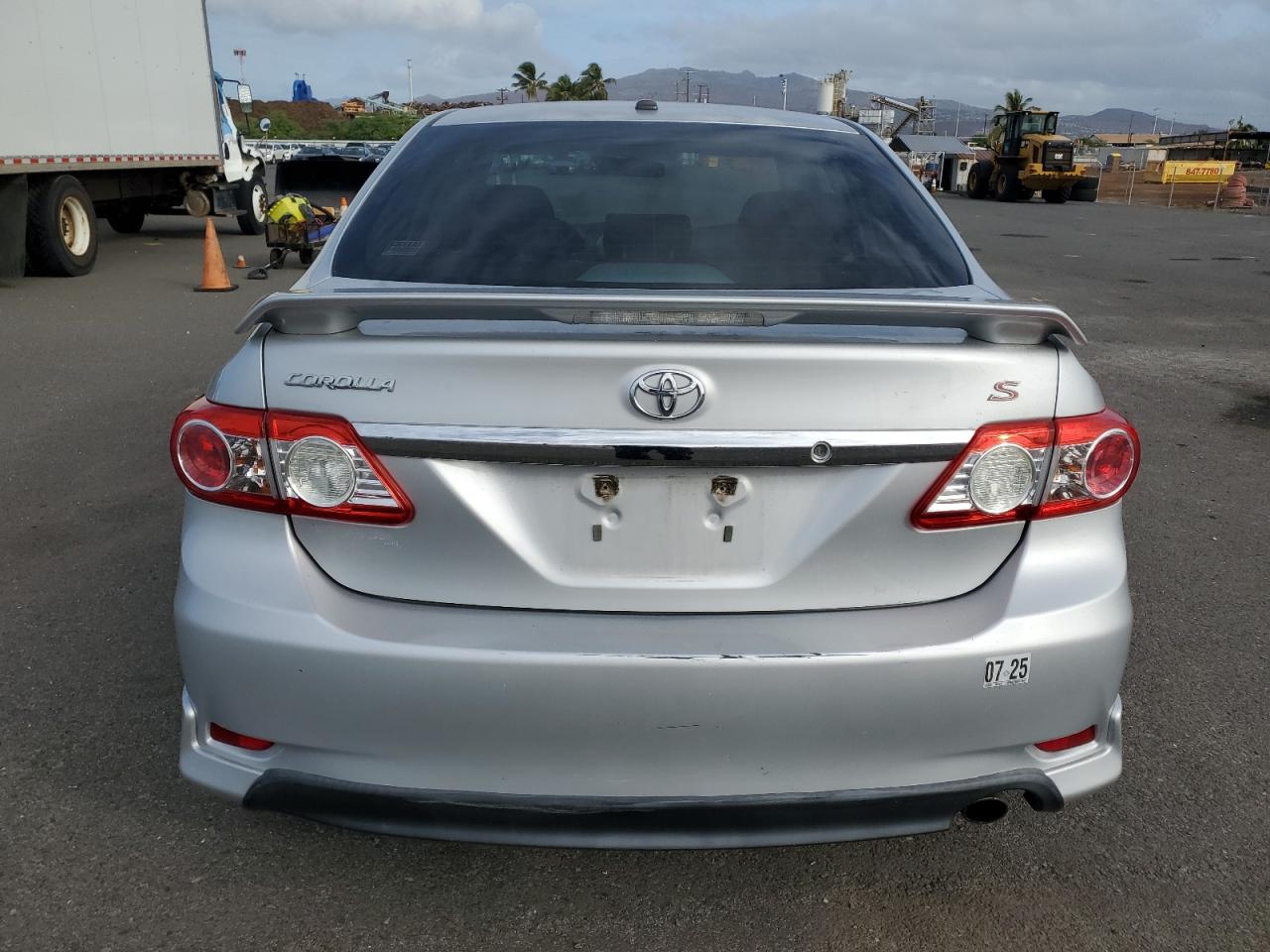 Toyota Corolla Base Image 12