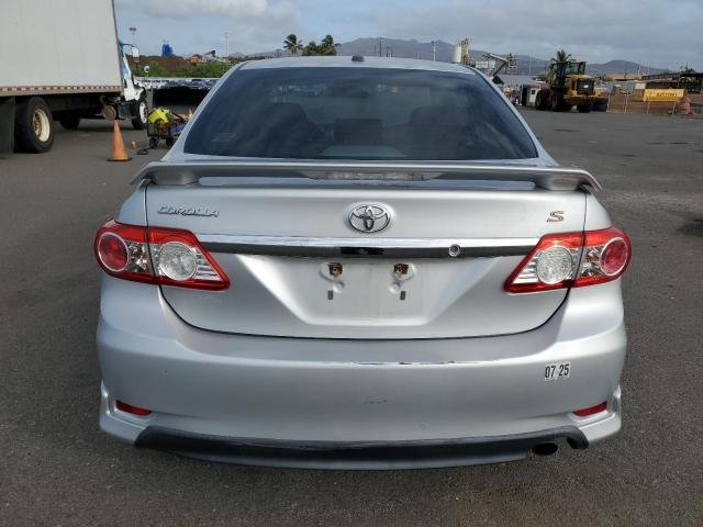 Toyota Corolla Base Image 12