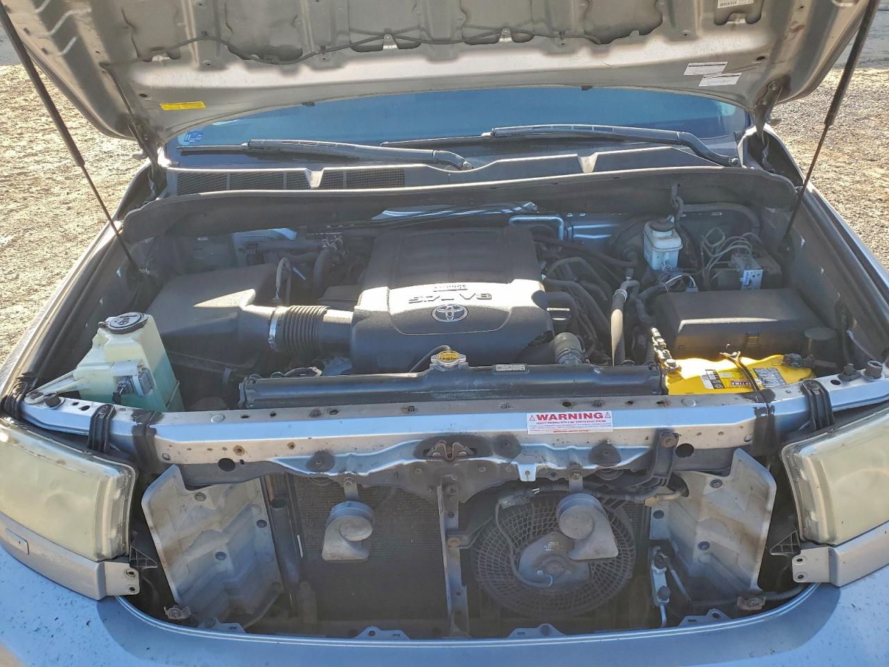 Toyota Sequoia Sr5 Image 12