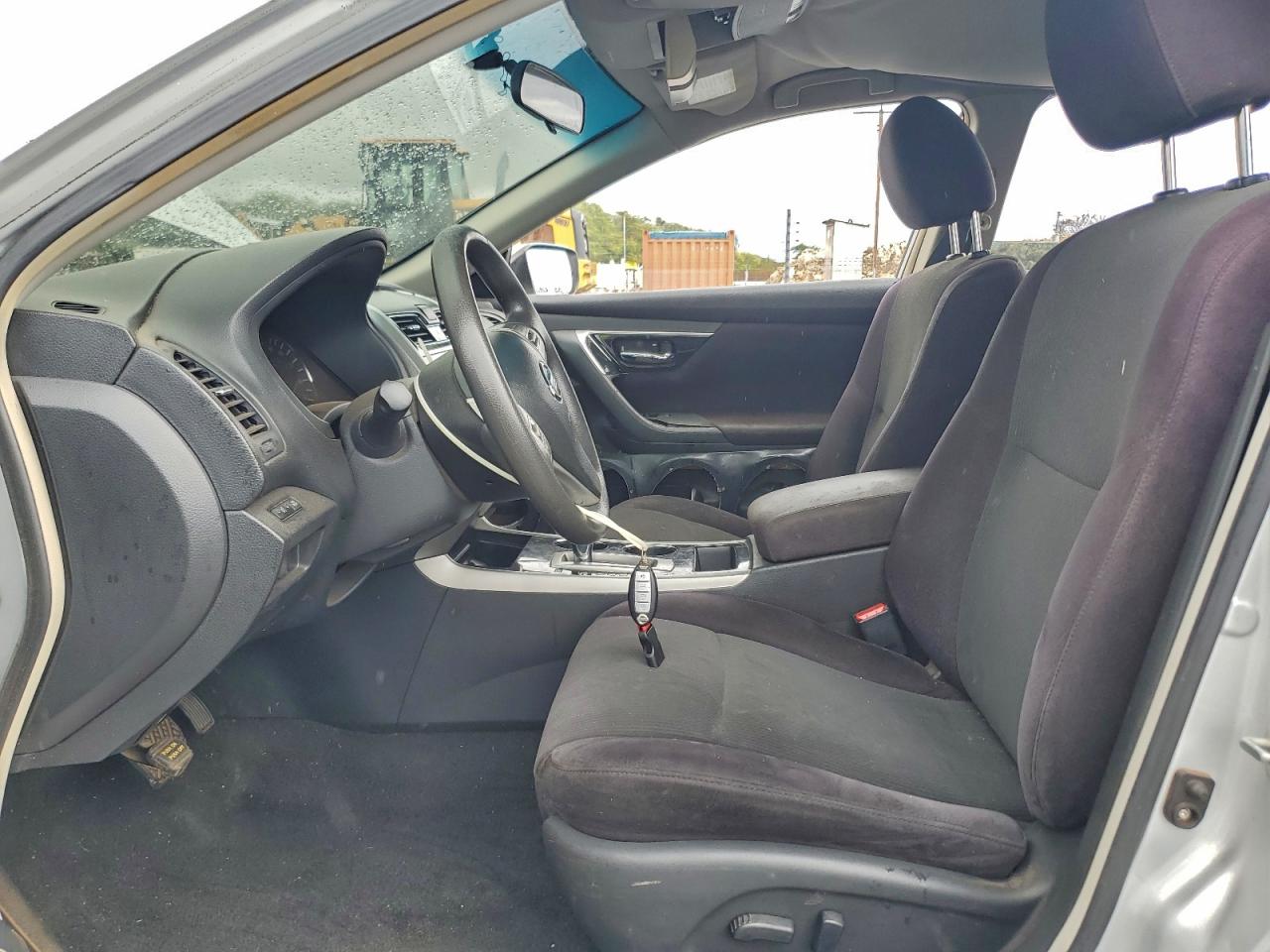 Nissan Altima 2.5 Image 4