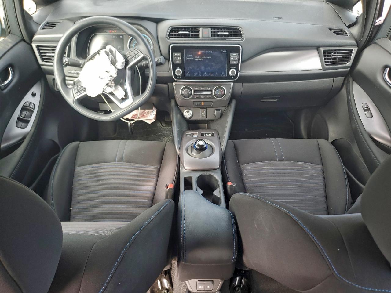 Nissan LEAF S Image 11