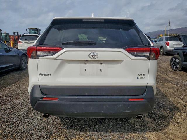 Toyota RAV4 Xle Image 11