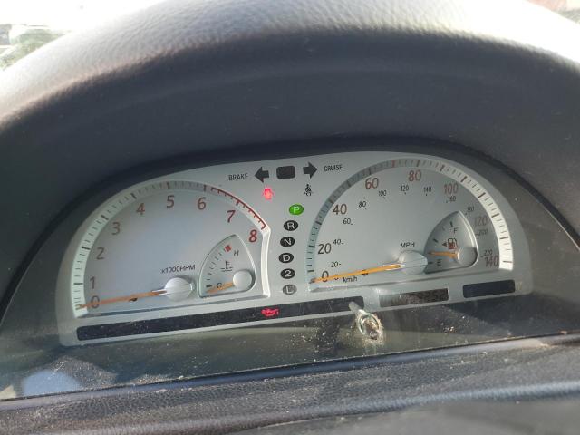 Toyota Camry Le Image 8