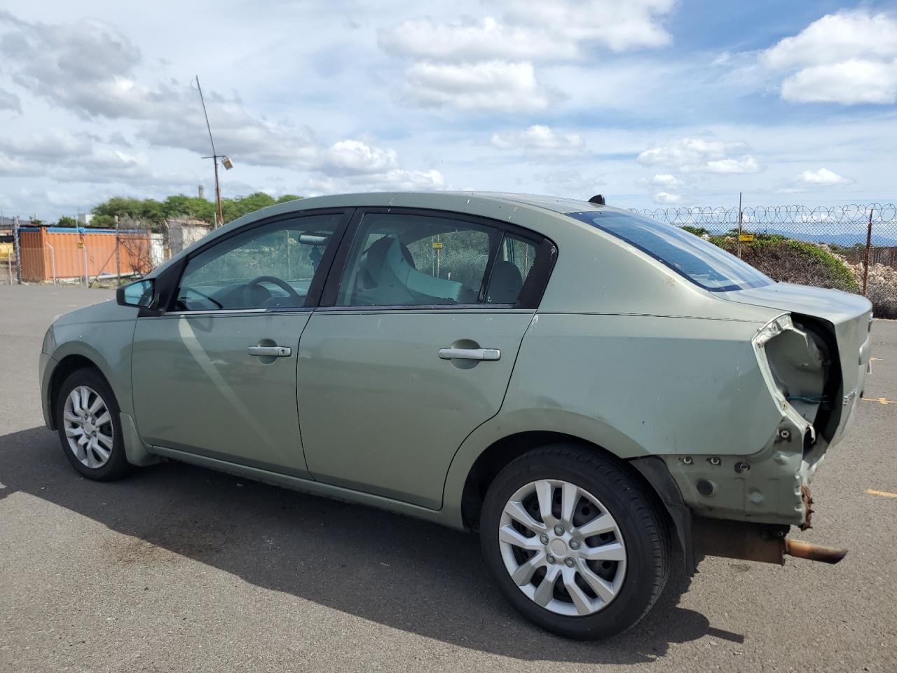 Nissan Sentra 2.0 Image 2