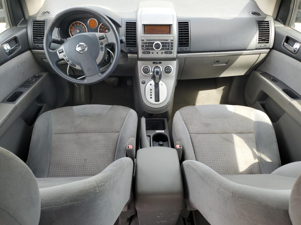 Nissan Sentra 2.0 Image 4