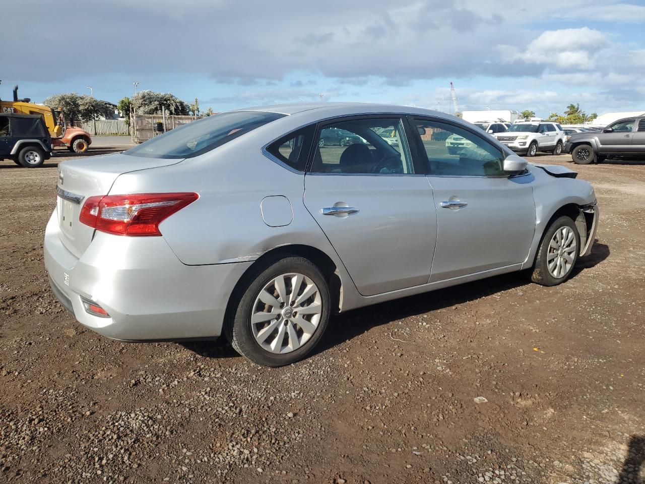 Nissan Sentra S Image 3