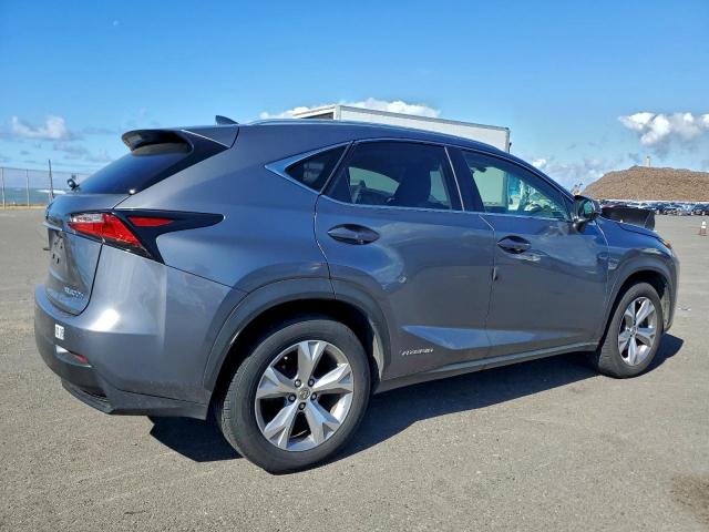 Lexus NX 300h Image 4