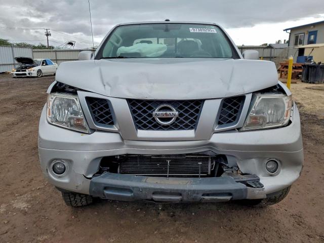 Nissan Frontier S Image 2