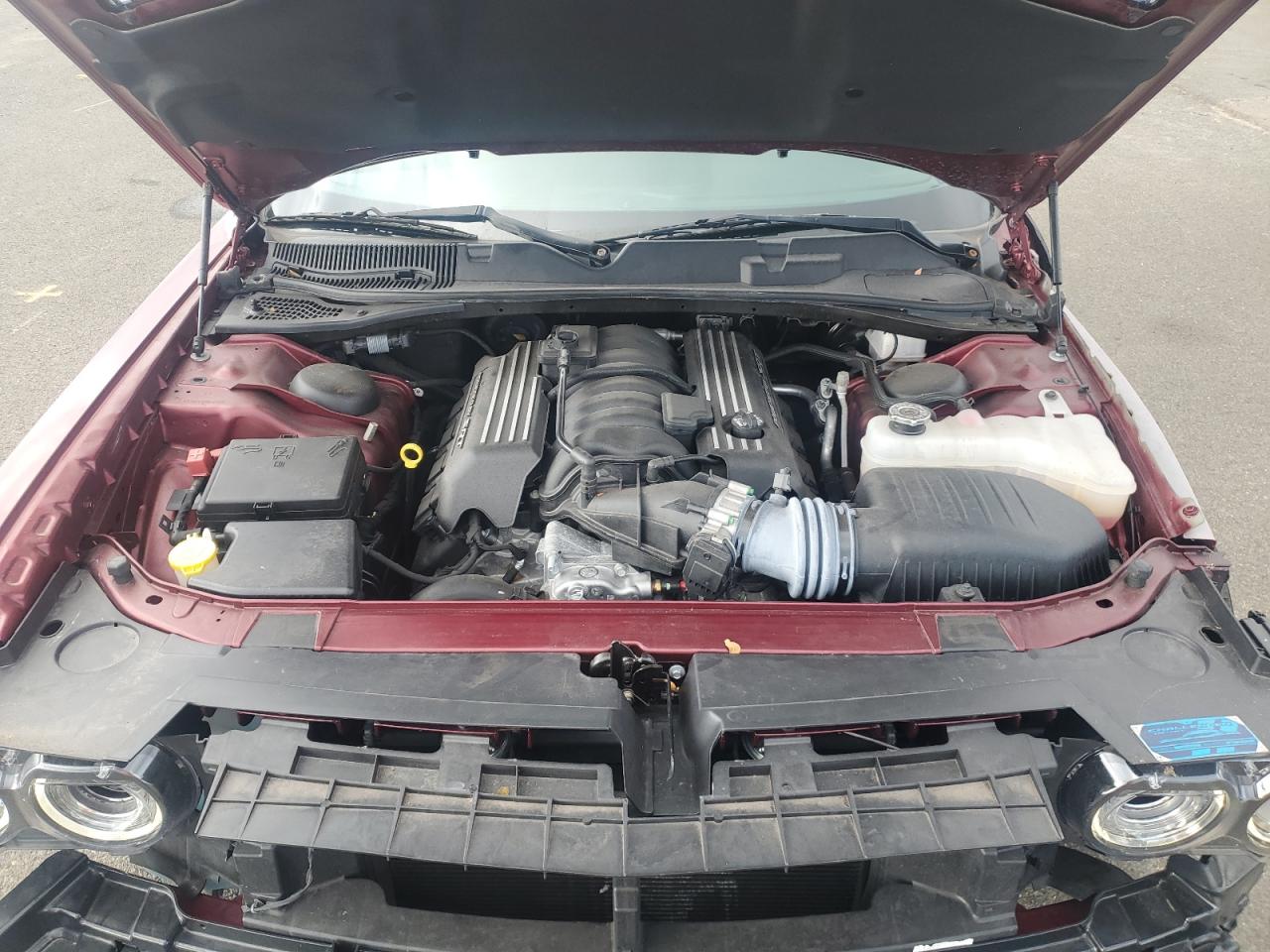 Dodge Challenger R/t Scat Pack Image 9