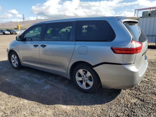 Toyota Sienna Image 5