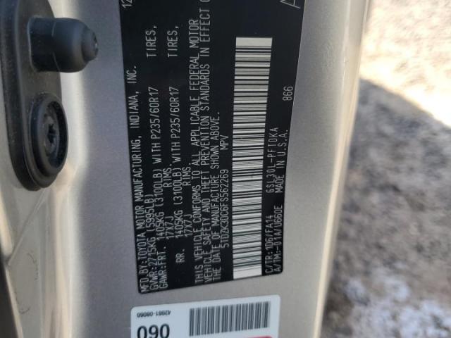 Toyota Sienna Image 9