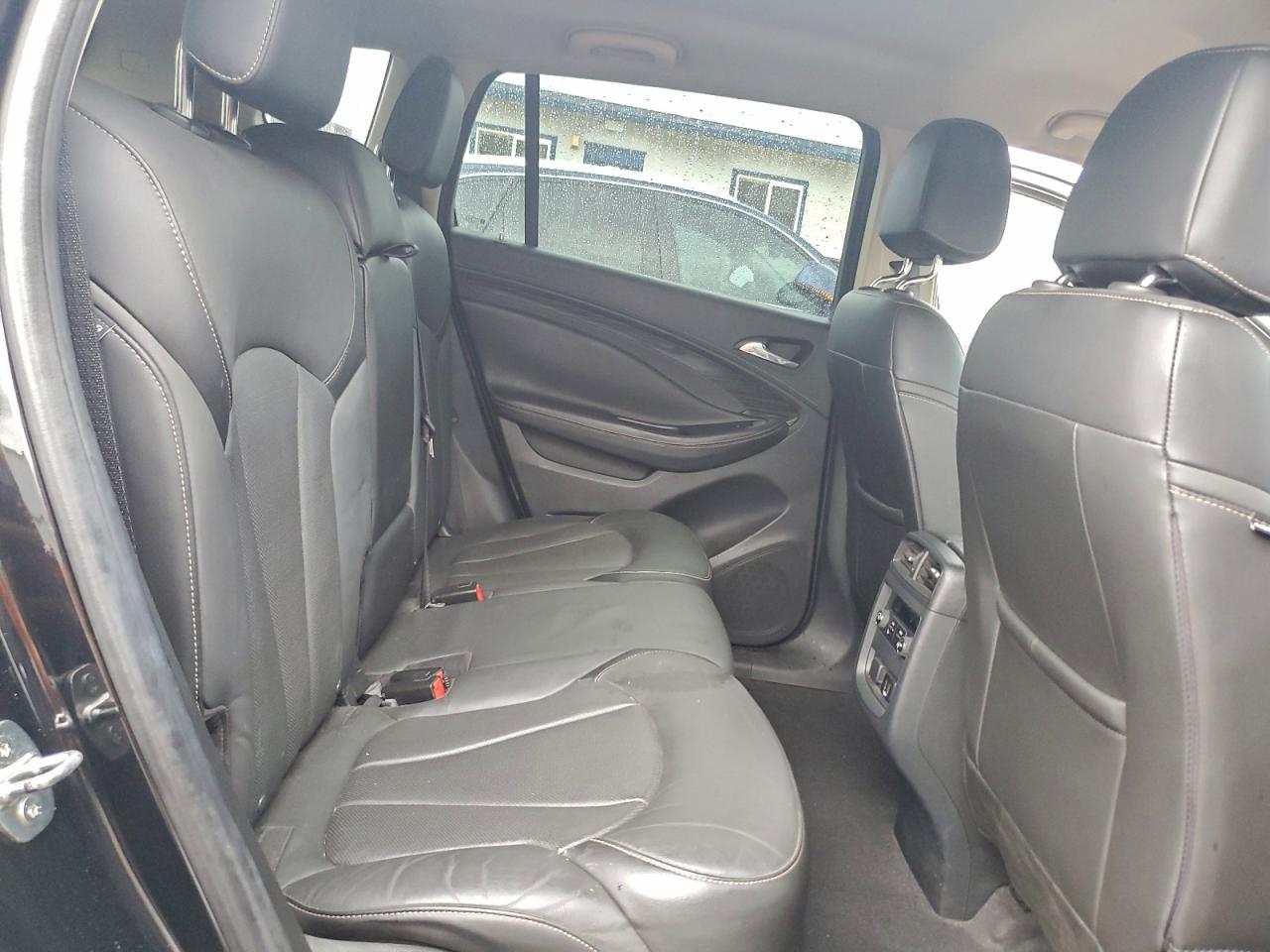 Buick Envision Essence Image 8