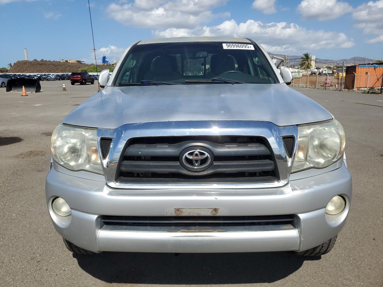 Toyota Tacoma Prerunner Access Cab Image 7