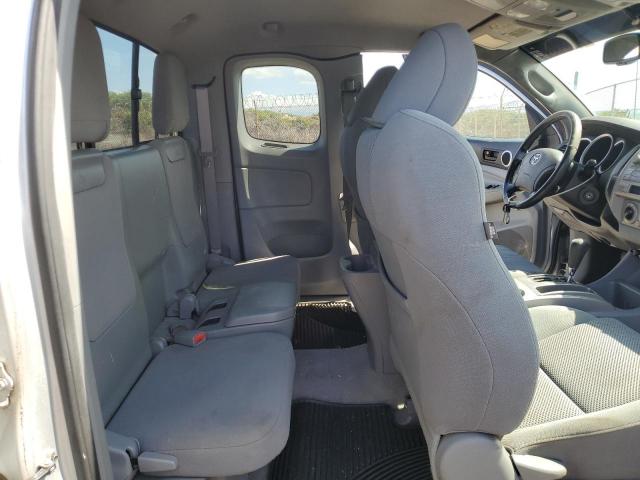 Toyota Tacoma Prerunner Access Cab Image 8