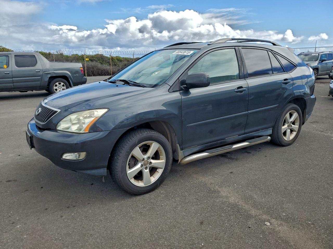 Lexus RX 330 Image 1