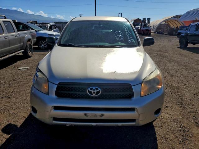 Toyota RAV4 Image 9