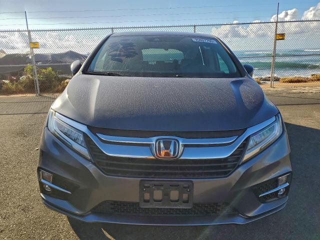 Honda Odyssey Touring Image 8